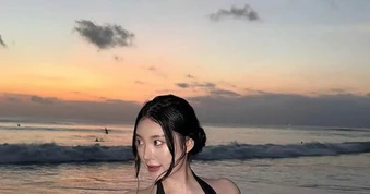 Hotgirl gây sốt mạng xã hội với vẻ ngoài cuốn hút