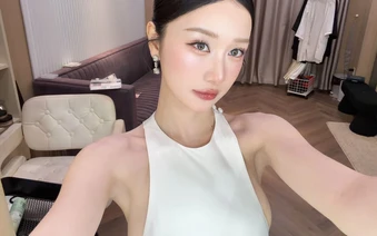 Jun Vũ khuấy đảo mạng xã hội với ảnh selfie tràn màn hình: Visual ngọt ngào, body quyến rũ