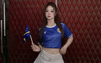 Không hề giấu giếm ý đồ, hot girl "Nóng cùng World Cup" khiến CĐM bật cười thích thú