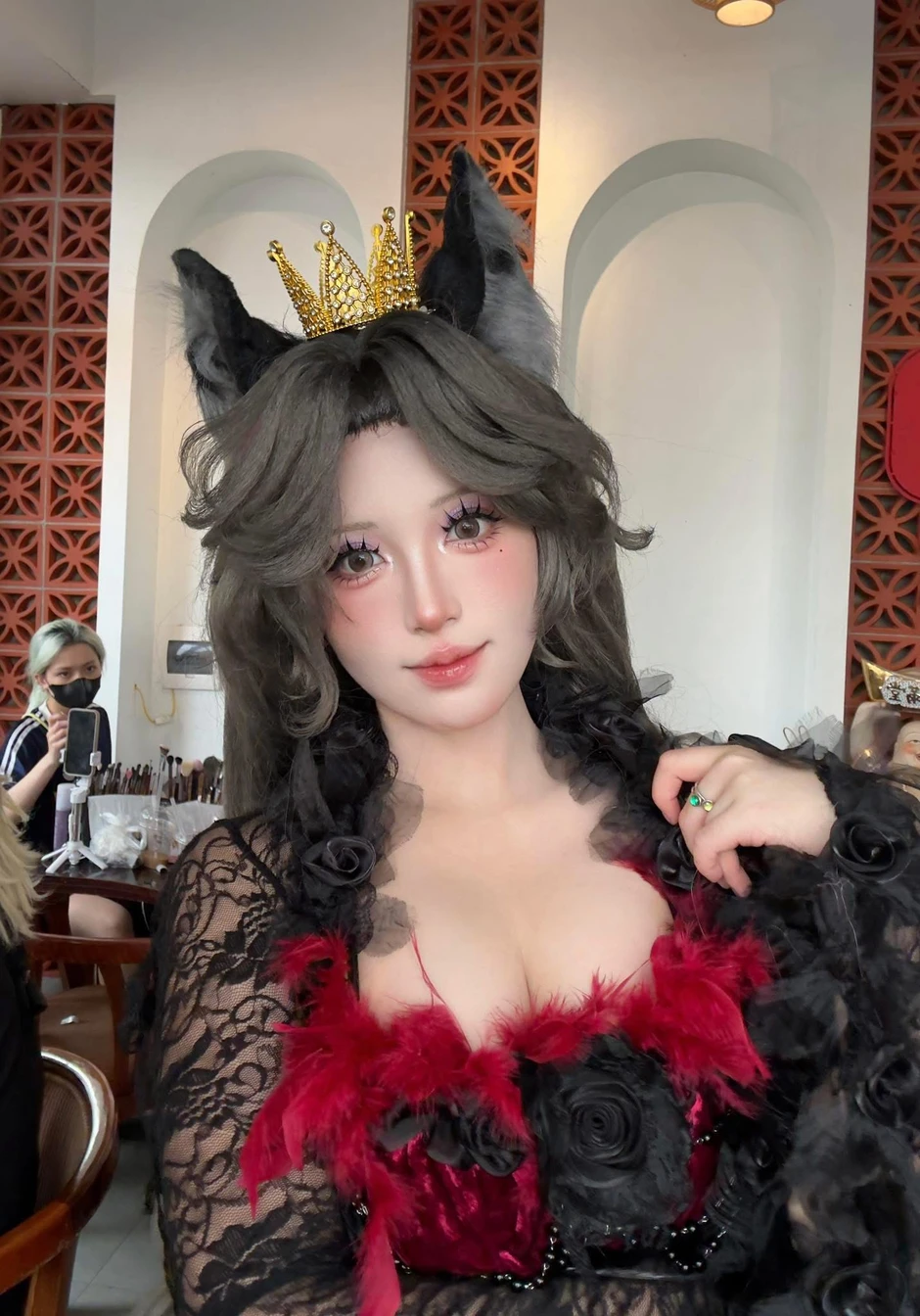 Không ngại lộ khuyết điểm, nữ Coser công khai mặt mộc trước khi trang điểm, kết quả sau cùng mới là thứ khiến dân mạng "bùng nổ" Không ngại lộ khuyết điểm, nữ Coser công khai mặt mộc trước khi trang điểm, kết quả sau cùng mới là thứ khiến dân mạng "bùng nổ"