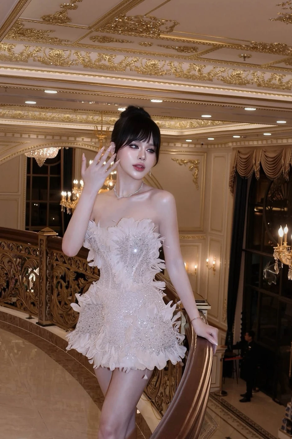 Không nhận ra nhan sắc của Trần Đức Bo: Từ hiện tượng mạng thị phi, cho tới "Bạch Nguyệt Quang" khiến vạn người mê mẩn Không nhận ra nhan sắc của Trần Đức Bo: Từ hiện tượng mạng thị phi, cho tới "Bạch Nguyệt Quang" khiến vạn người mê mẩn