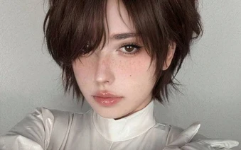 Màn cosplay Evie - nhân vật game "hot" nhất lúc này khiến anh em game thủ xao xuyến