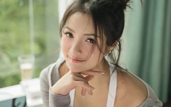 Ngắm nhan sắc hiện tại của Thủy Top, từng là biểu tượng gợi cảm huyền thoại, triệu người tìm kiếm