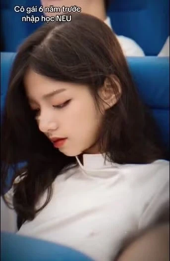 Ngắm trọn visual "phá đảo" thế giới ảo của hot girl khán đài, AI chỉ là công cụ, nhan sắc gốc mới là cực phẩm!