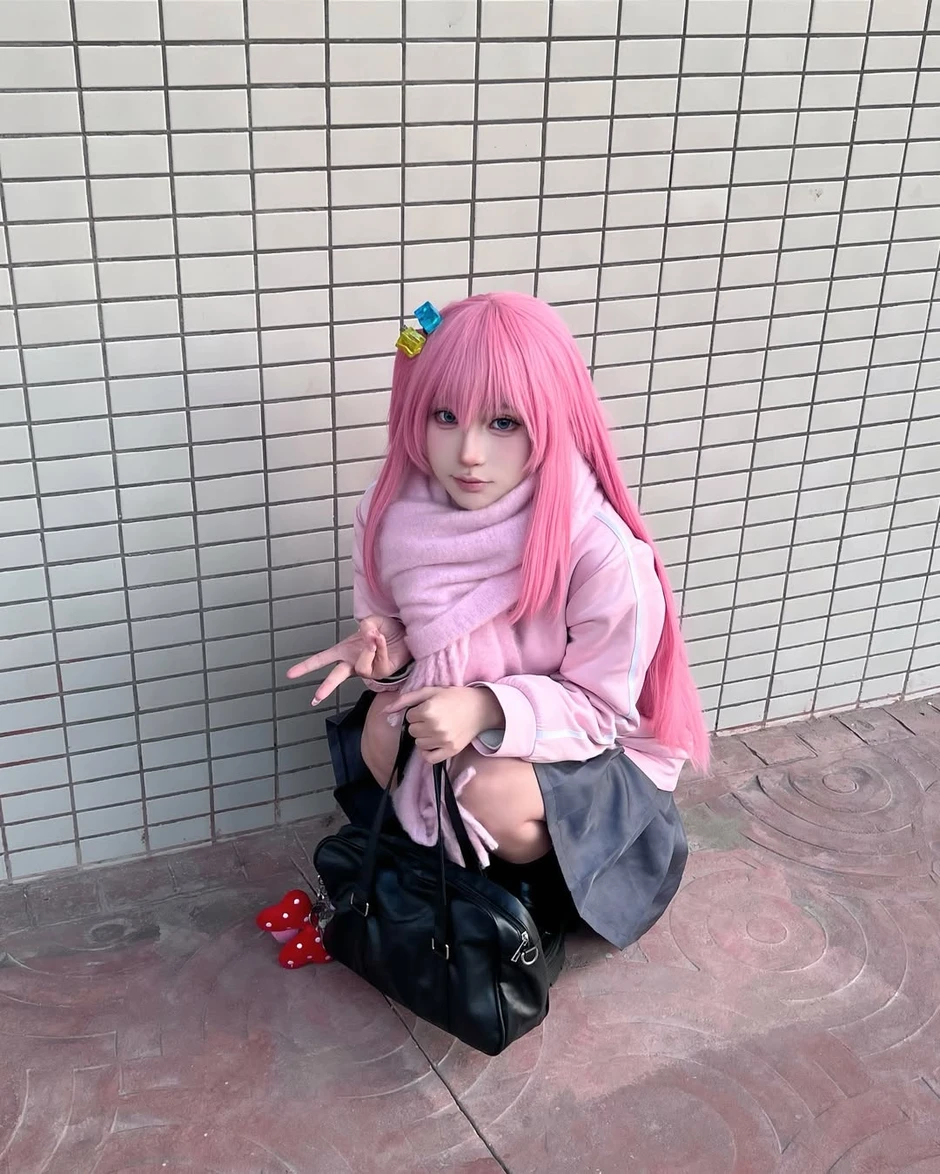 Ngây ngất với nàng tiên cá Dolia qua tài năng cosplay của hot girl Việt