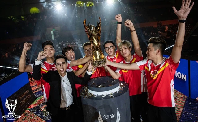 Những "tượng đài" rời đi, kịch bản nào cho tương lai của Liên Quân Mobile Việt?
