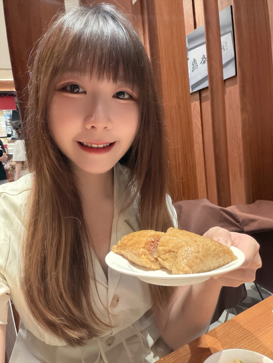 Nữ game thủ chơi trốn tìm quá đẳng cấp, tay nghề thượng thừa thế này bảo sao lúc nào cũng "auto-win"