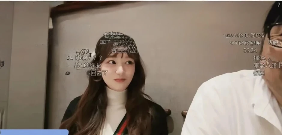Nữ streamer bị tình cũ "bóc phốt", chuyên "săn" đại gia