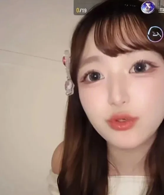 Nữ streamer bị tình cũ "bóc phốt", chuyên "săn" đại gia