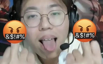 Ồn ào làng stream: Nam game thủ nổi tiếng “var” trực diện 2 nữ thần livestream