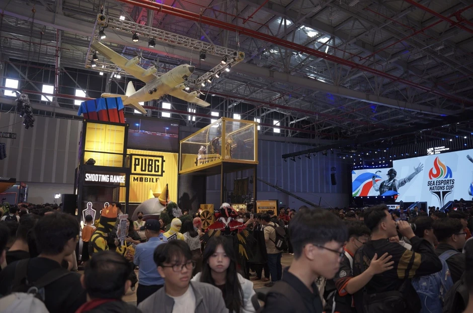 PUBG MOBILE đạt giải thành tựu Esports Việt Nam - khẳng định vị thế dẫn đầu xu hướng giới trẻ PUBG MOBILE đạt giải thành tựu Esports Việt Nam - khẳng định vị thế dẫn đầu xu hướng giới trẻ