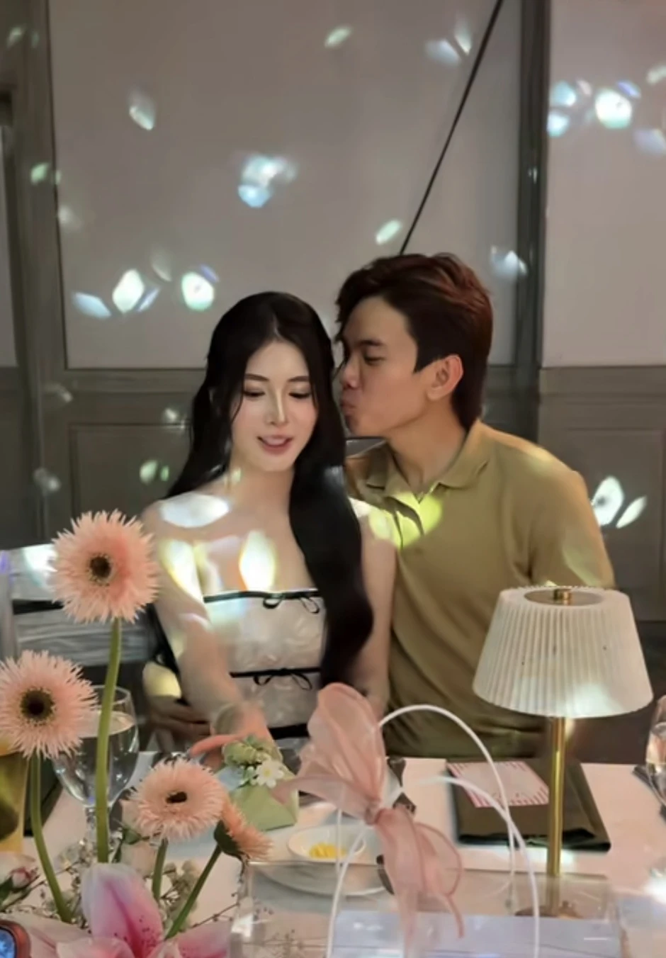 Quỳnh Alee "nhún lắc" cũng chuyên nghiệp lắm