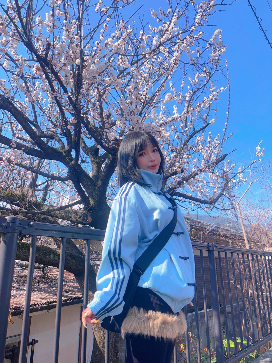 Rũ bỏ giao diện coser, UmekoJ hóa nàng thơ ngọt ngào trong bộ ảnh hè mới Rũ bỏ giao diện coser, UmekoJ hóa nàng thơ ngọt ngào trong bộ ảnh hè mới