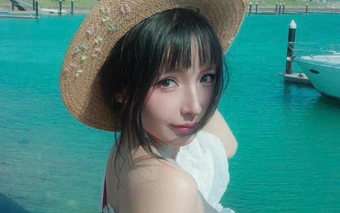 Rũ bỏ giao diện coser, UmekoJ hóa nàng thơ ngọt ngào trong bộ ảnh hè mới