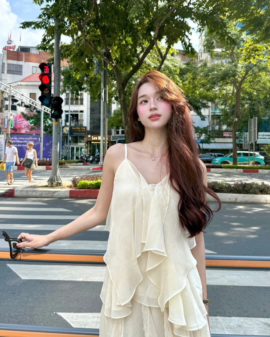 Sau màn diện đồ Siêu nhân hồng tại Concert, hot girl lại khiến cộng đồng mạng bất ngờ Sau màn diện đồ Siêu nhân hồng tại Concert, hot girl lại khiến cộng đồng mạng bất ngờ