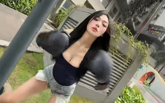 Trần Hà Linh lại tung video mới, gần 1tr views trong nháy mắt