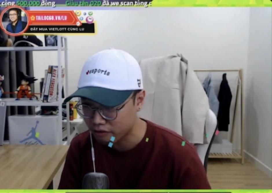 Trước khi lên "hot search", BLV Hoàng Luân không ít lần là tâm điểm drama vì những bài đăng