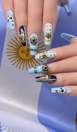 Tú Anh Susu cổ vũ Argentina mùa World Cup, khiến fan bóng đá được dịp bàn tán xôn xao