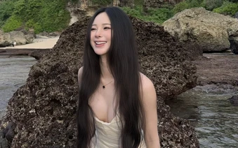 Uyên Ni﻿ hóa "công chúa", xả ảnh du lịch đẹp ngỡ ngàng "gây mê" CĐM