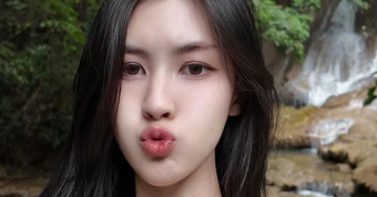 Việt Nam vô địch: Hot girl Thái Lan bất ngờ trở lại 'gây sốt' MXH