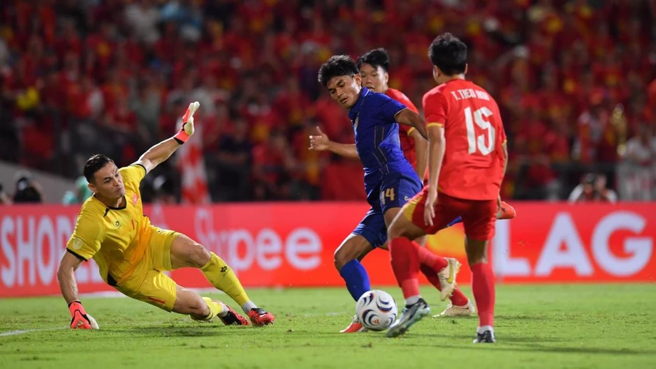 Việt Nam vô địch ASEAN Cup: Hot girl Thái Lan Pinhathai 'gây sốt' MXH