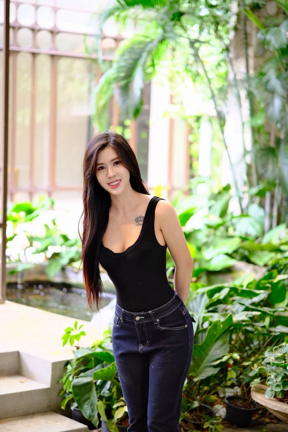 Việt Nam vô địch ASEAN Cup: Hot girl Thái Lan Pinhathai 'gây sốt' MXH