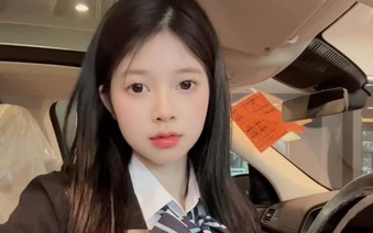 Viral mùa World Cup, hot girl Mercedes "gây mê" người xem với loạt content thú vị