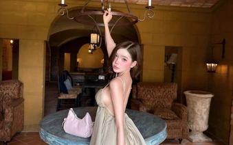 Xinh xuất sắc trong bộ váy babydoll, hóa ra đây là cách mà cô nàng model này thu hút triệu ánh nhìn
