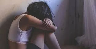 Xôn xao cô gái 22 tuổi bị biến thái bám đuôi rồi quay lén tại nhà vệ sinh công cộng, dư luận hoang mang