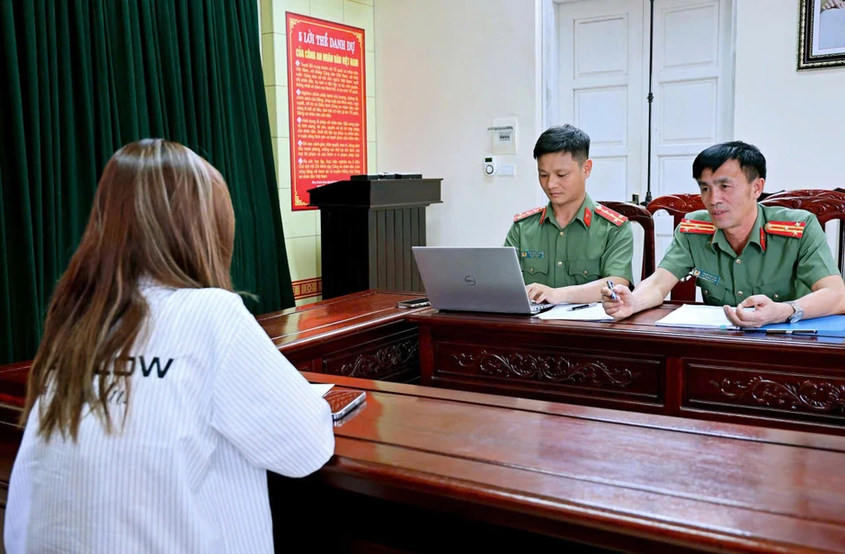 Xử phạt nữ du khách "Netolatone" vì bịa chuyện tâm linh ở Ninh Bình Xử phạt nữ du khách "Netolatone" vì bịa chuyện tâm linh ở Ninh Bình